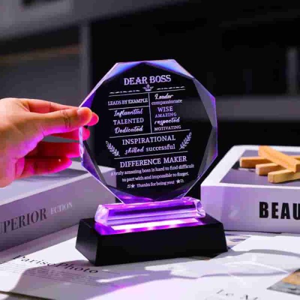 Top Boss Gifts: Crystal Keepsakes With Led For Any Occasion - Image 6