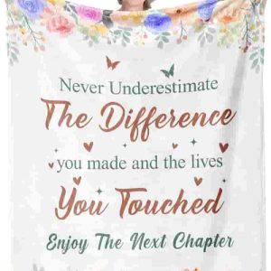 Best Retirement And Farewell Blanket Gifts For Women - 2025