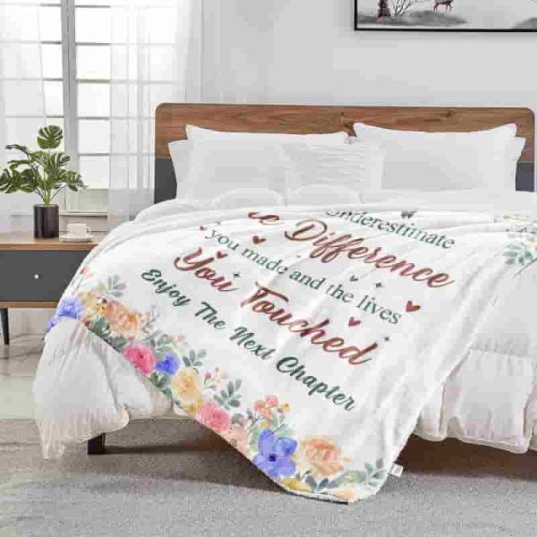 Best Retirement And Farewell Blanket Gifts For Women - 2025 - Image 4