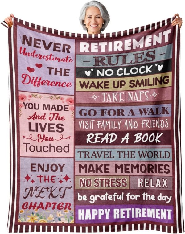 Top Retirement Gifts 2025: Cozy Blanket For Women