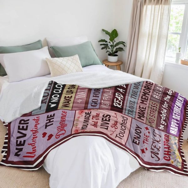Top Retirement Gifts 2025: Cozy Blanket For Women - Image 5