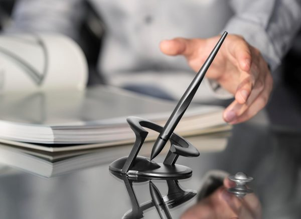 Novium Hoverpen 2.0 - Premium Futuristic Ballpoint Pen - Image 2