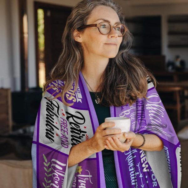 Top Retirement Gifts For Women 2024: Humorous Farewell Blanket - Image 3