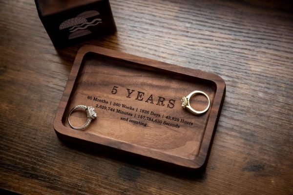 Muujee 5 Year Wedding Anniversary Ring Dish - Image 2