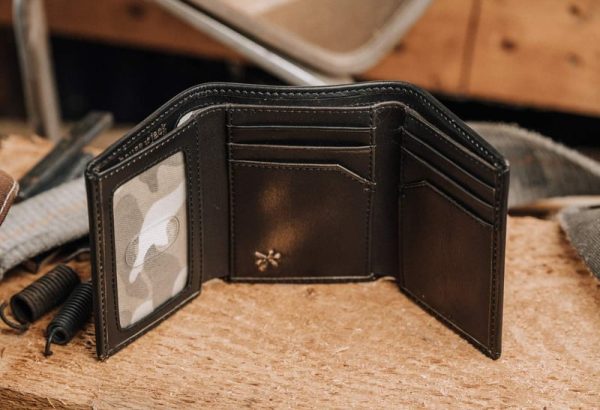 Best Deer Trifold Wallet For Outdoorsmen - Full Grain Leather - Image 5