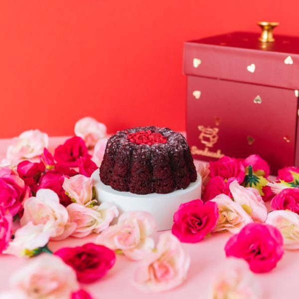 Butterfly Surprise Cake Gift Box - Perfect For Her Birthday & Anniversary - Image 4