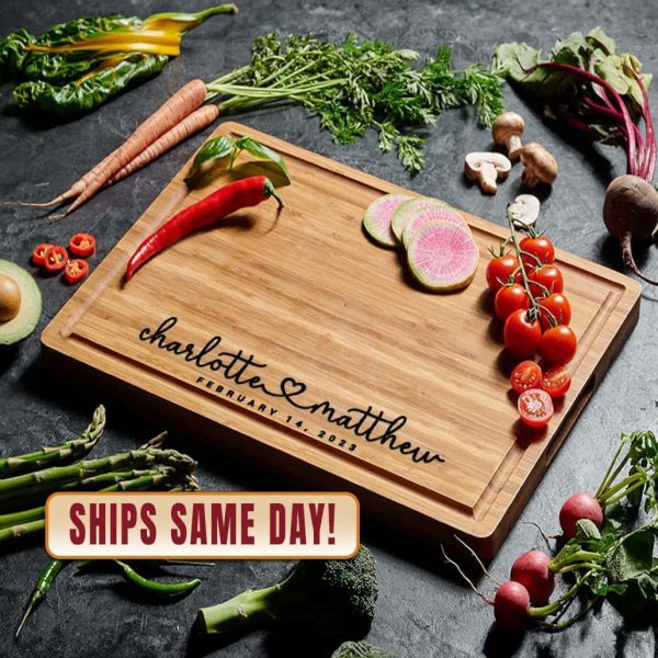 Engraved Wood Cutting Board - Personalized Romantic Gift - Image 2